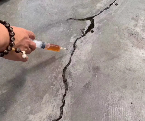 中和镇混凝土裂缝修补技术详解​